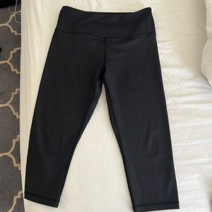 Zyia cropped leggings
